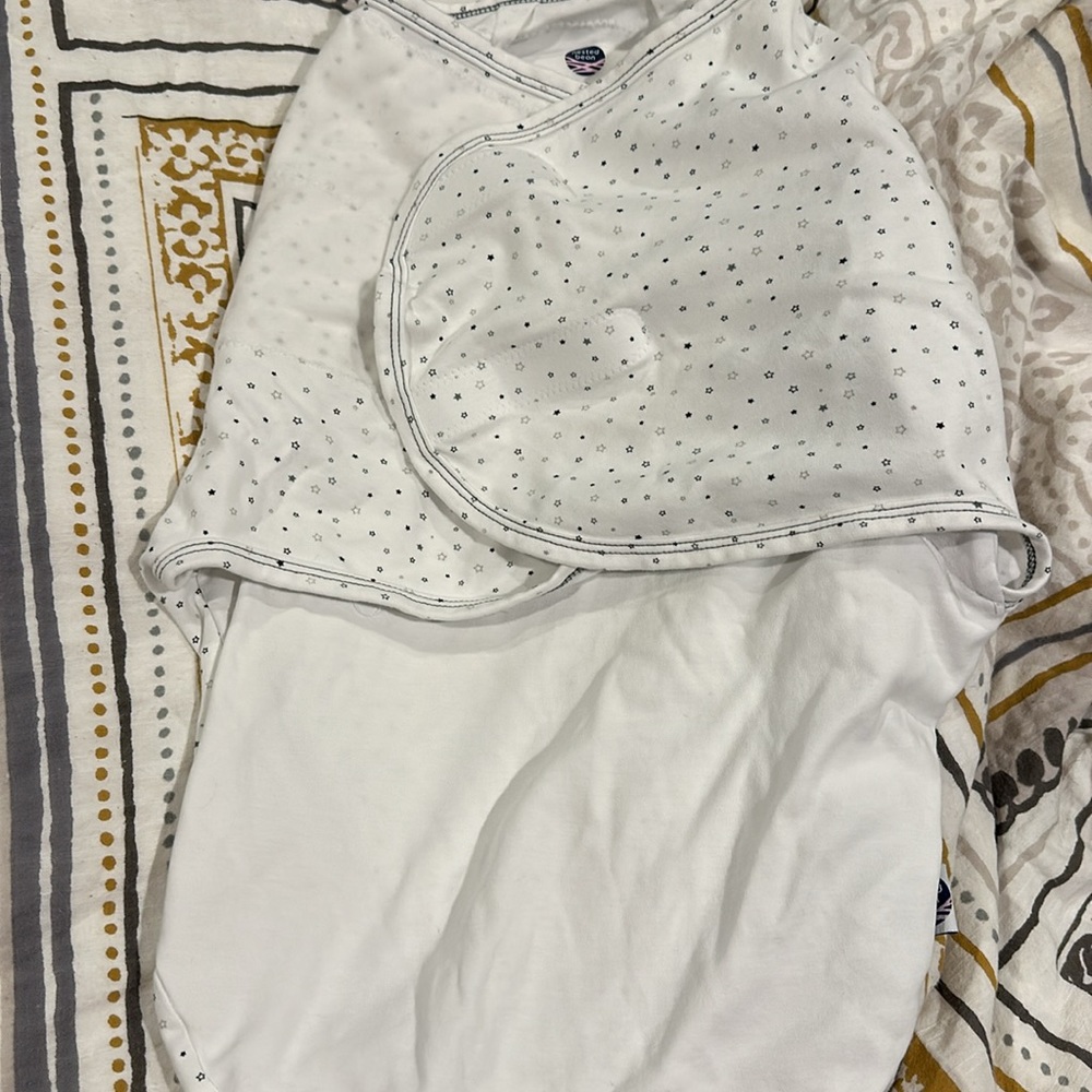 Nested bean swaddle - Picture 4 of 6